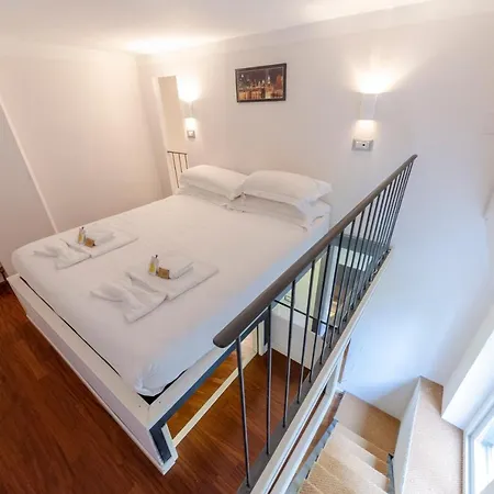 Altido Open Plan Apt For 4 In Historic Albaro * Genoa