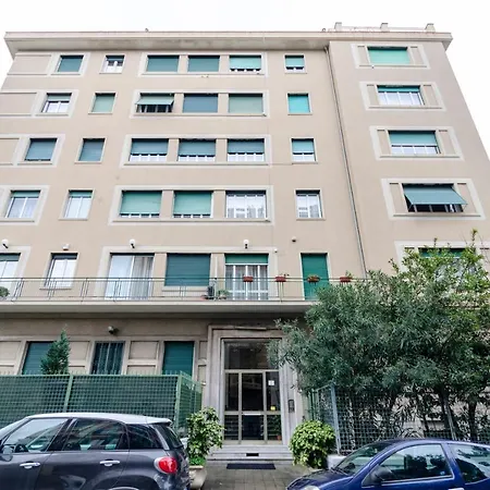 Apartment Altido Open Plan Apt For 4 In Historic Albaro