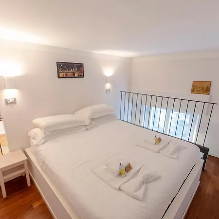 Altido Open Plan Apt For 4 In Historic Albaro Genoa